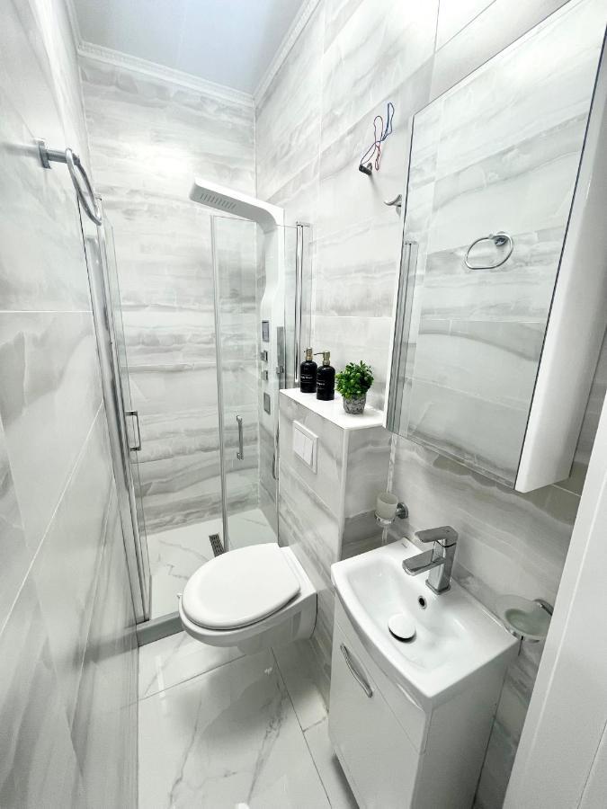 Bliss 2 Apartment Букурещ Екстериор снимка